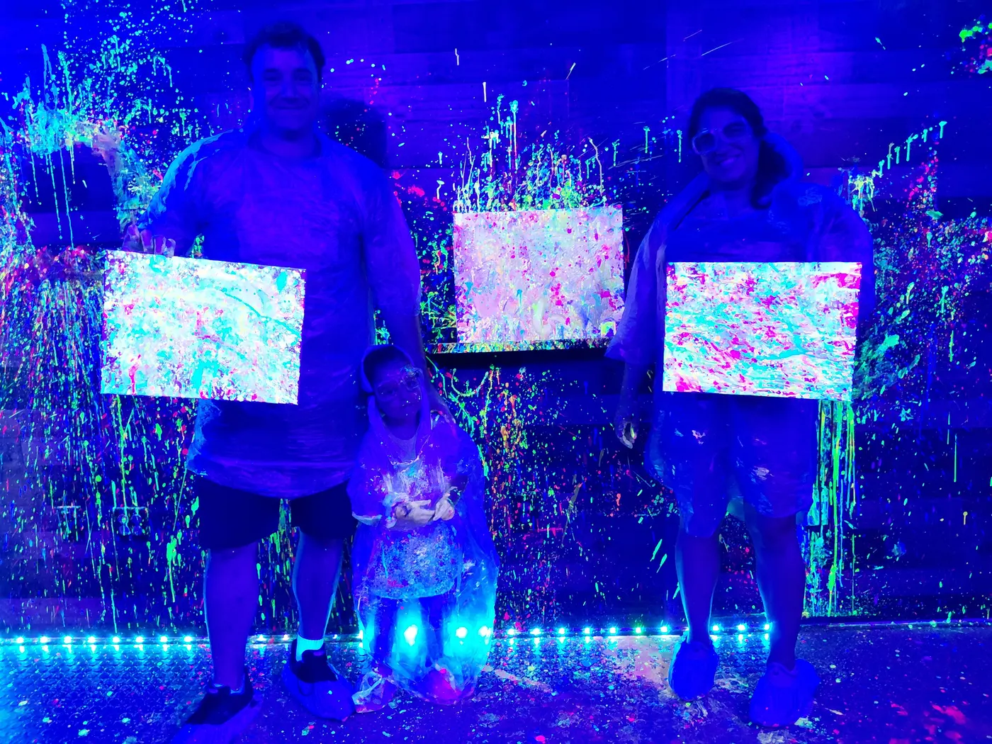 Splatter Paint Room session at InDreams Art Experience
